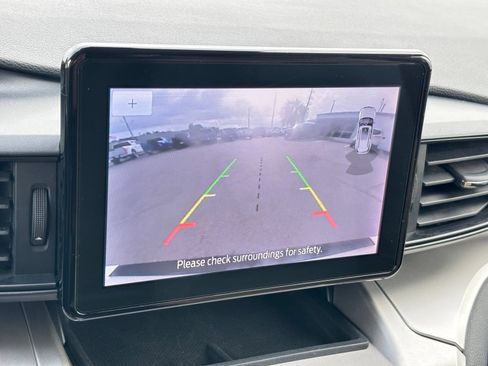 Used 2020 Ford Explorer XLT RWD image 24