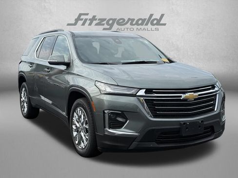 Used 2023 Chevrolet Traverse LT AWD/4WD image 1