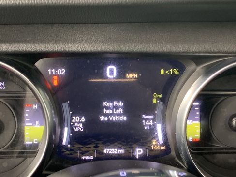 Used 2023 Jeep Wrangler Unlimited Sahara w/ Cold Weather Group AWD/4WD image 23