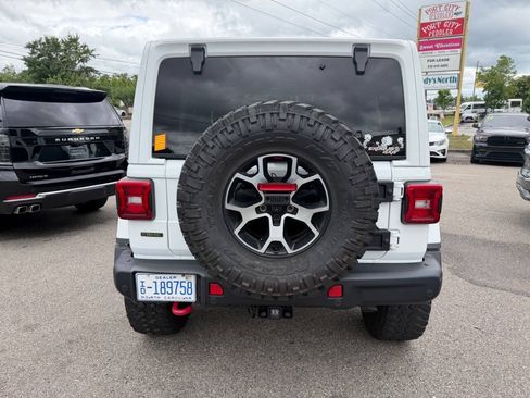 Used 2021 Jeep Wrangler Unlimited Rubicon w/ Dual Top Group AWD/4WD image 8