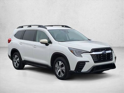 Certified 2025 Subaru Ascent Premium image 3