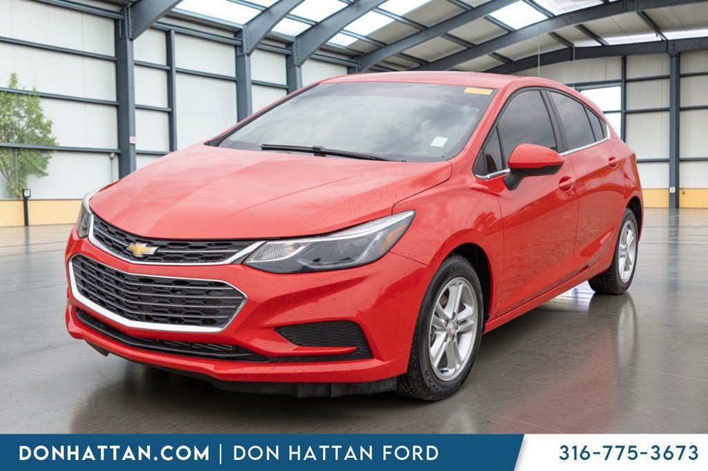 Used 2018 Chevrolet Cruze LT w/ Convenience Package FWD image 23