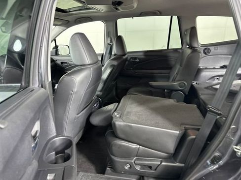 Used 2019 Honda Pilot Touring image 26