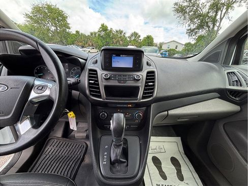 Used 2020 Ford Transit Connect XL FWD image 11