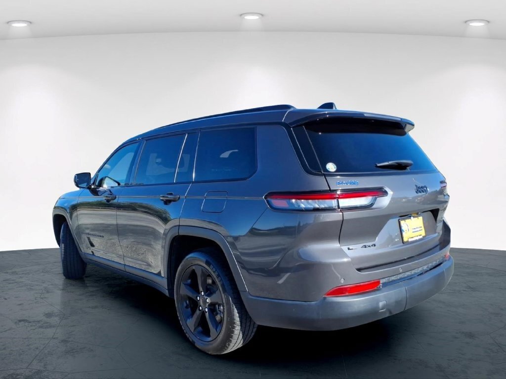 Used 2023 Jeep Grand Cherokee L Laredo AWD/4WD image 13