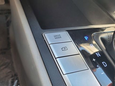 Used 2024 Hyundai Elantra SEL image 26