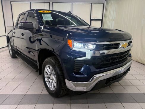 Certified 2022 Chevrolet Silverado 1500 LT image 2
