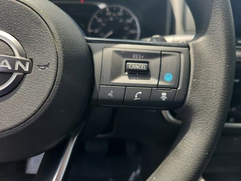 Certified 2022 Nissan Rogue SV AWD/4WD image 22