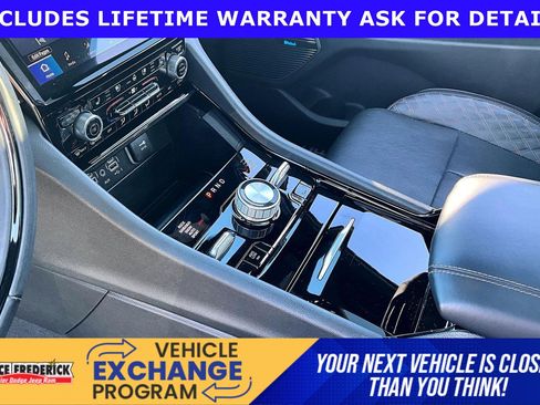 Used 2023 Jeep Grand Cherokee Summit AWD/4WD image 14