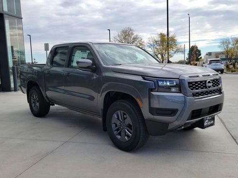 New 2026 Nissan Frontier 4x4 Crew Cab image 4