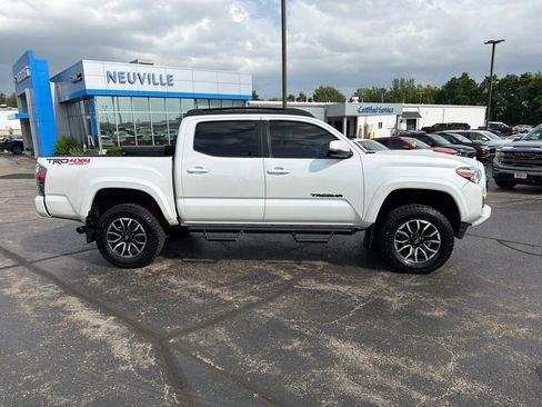 Used 2021 Toyota Tacoma TRD Sport w/ TRD Premium Sport Package AWD/4WD image 2