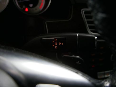 Used 2014 Mercedes-Benz E 350 E 350 image 23