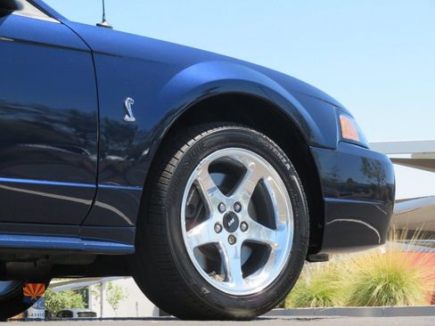 Used 2001 Ford Mustang Cobra RWD image 7