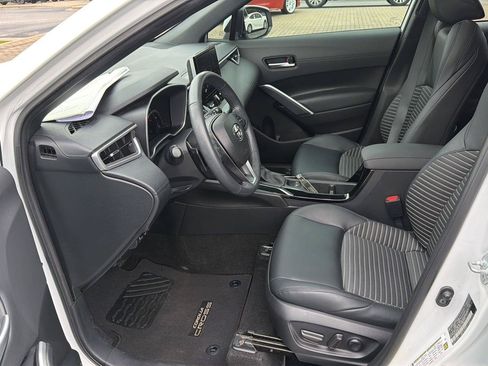 Used 2023 Toyota Corolla Cross AWD Hybrid w/ Convenience Package image 10