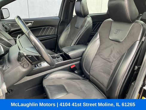 Used 2020 Ford Edge ST w/ Equipment Group 401A image 9