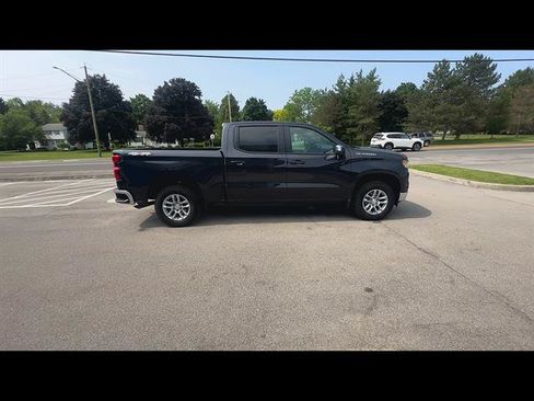 Certified 2024 Chevrolet Silverado 1500 LT AWD/4WD image 9