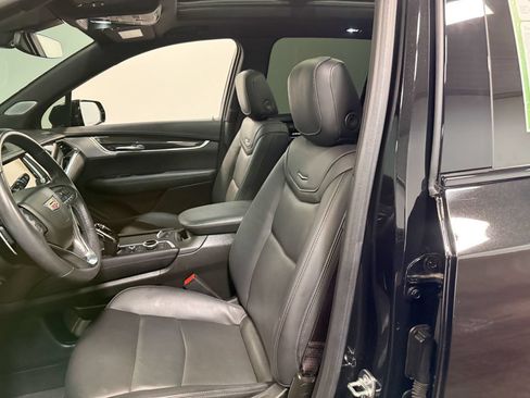Used 2024 Cadillac XT6 Sport w/ LPO, Floor Liner Package AWD/4WD image 59