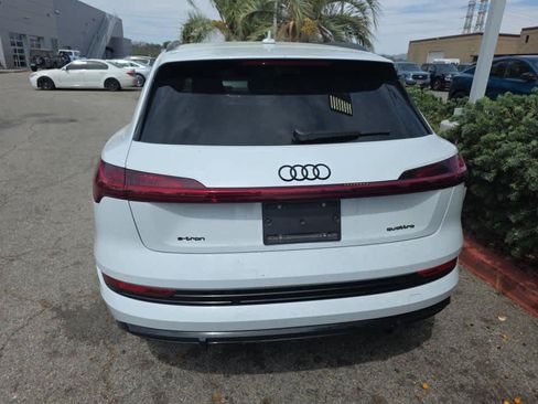 Used 2023 Audi e-tron Chronos w/ Chronos Package AWD/4WD image 3