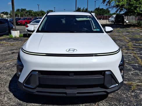 Used 2024 Hyundai Kona SEL FWD image 8