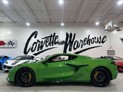 Used 2026 Chevrolet Corvette Z06 RWD image 25