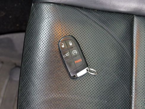 Used 2019 Jeep Grand Cherokee Limited w/ Luxury Group II AWD/4WD image 66