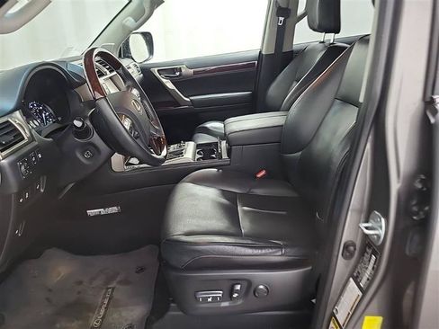 Used 2014 Lexus GX 460 Luxury AWD/4WD image 12