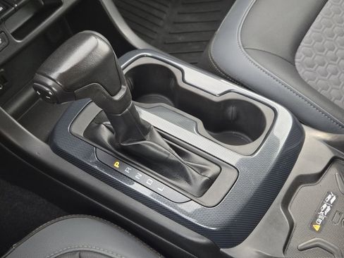 Used 2020 Chevrolet Colorado Z71 AWD/4WD image 15