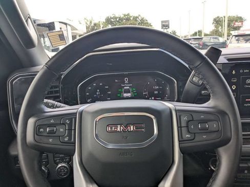 Used 2025 GMC Sierra 2500 SLE w/ SLE Convenience Package AWD/4WD image 18