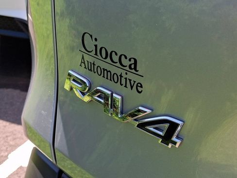 Used 2019 Toyota RAV4 LE w/ All Weather Liner Package AWD/4WD image 28
