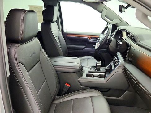 Used 2023 GMC Sierra 1500 Denali AWD/4WD image 25