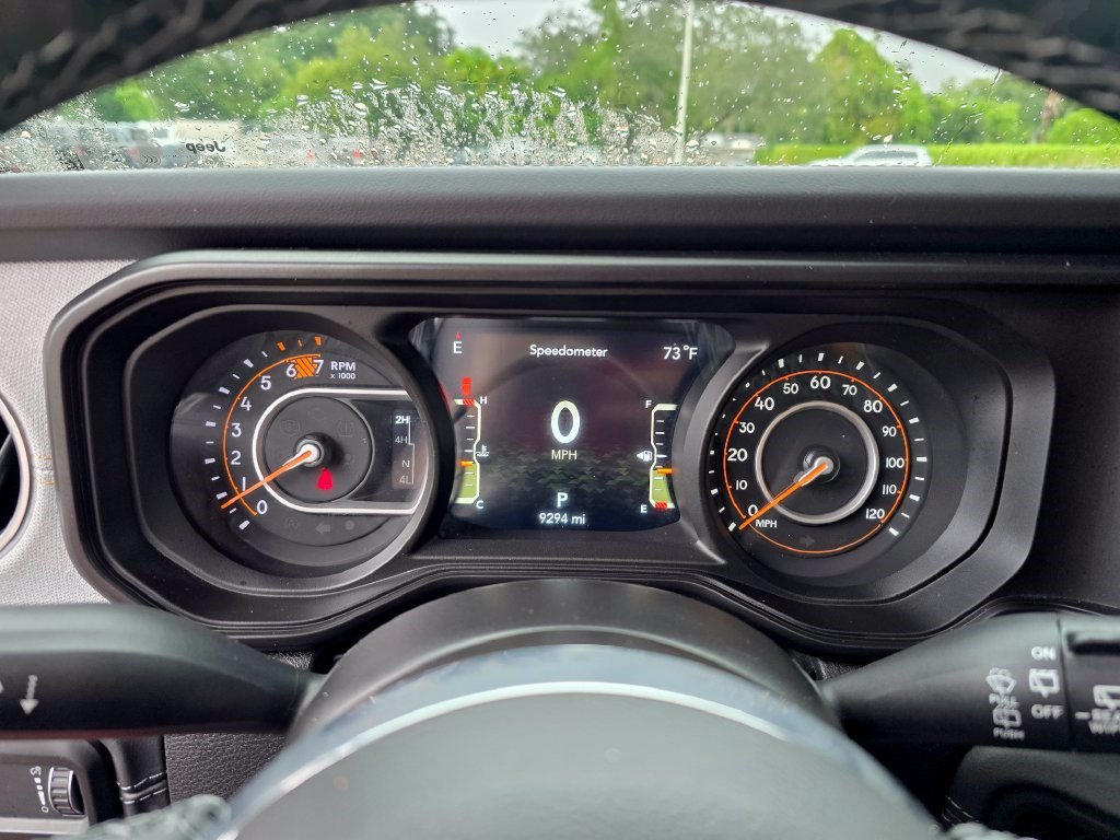 Used 2026 Jeep Wrangler Unlimited Sahara AWD/4WD image 19