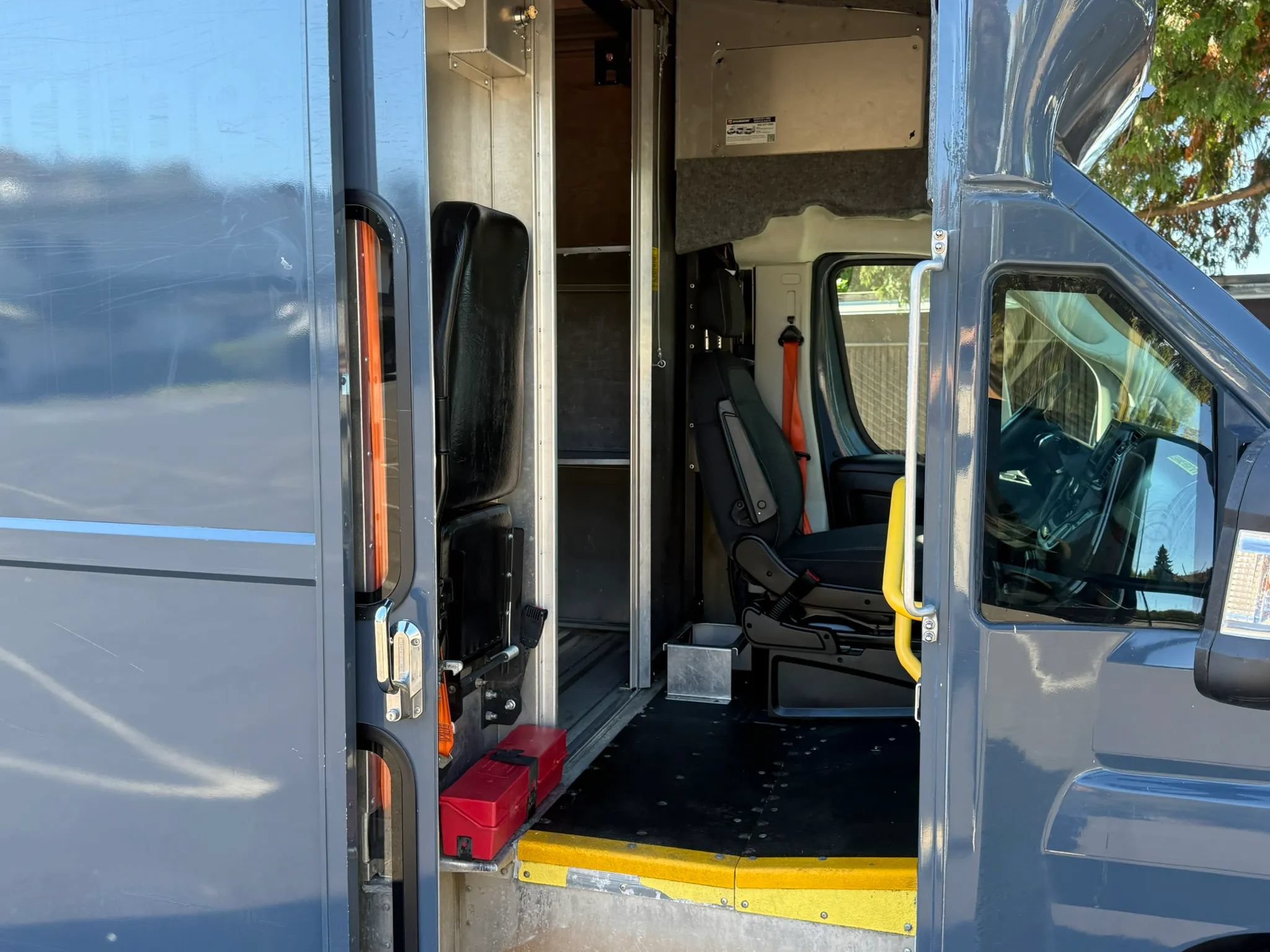 Used 2022 RAM ProMaster 3500 w/ Fleet Safety Group FWD image 21
