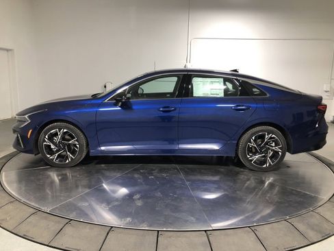 New 2025 Kia K5 GT-Line w/ GT-Line Premium Package image 4