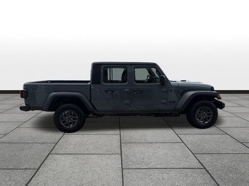 New 2026 Jeep Gladiator Sport AWD/4WD image 6