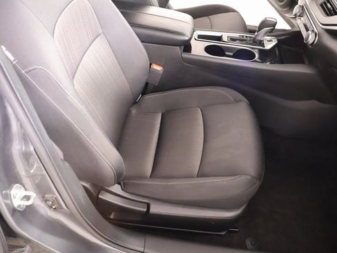 Used 2024 Nissan Altima 2.5 SV image 12