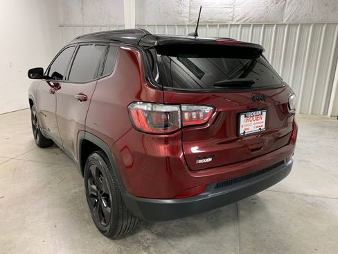 Used 2021 Jeep Compass Latitude AWD/4WD image 22