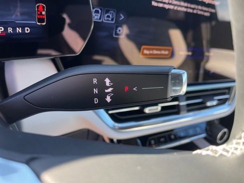 New 2026 Chevrolet Equinox EV LT image 21