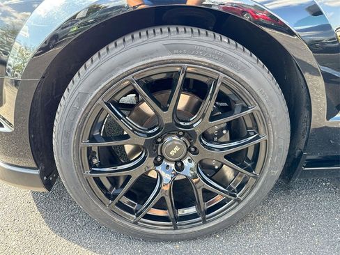 Used 2005 Ford Mustang GT Premium image 24