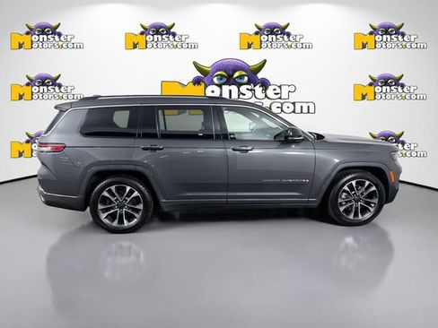 Used 2022 Jeep Grand Cherokee L Overland w/ Luxury Tech Group IV image 4