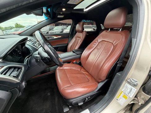 Used 2017 Lincoln MKZ Reserve w/ Technology Package FWD image 11