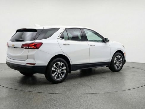 Used 2025 Chevrolet Equinox LT image 9