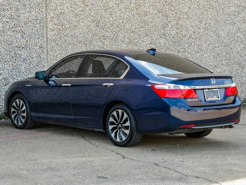 Used 2015 Honda Accord Touring image 12