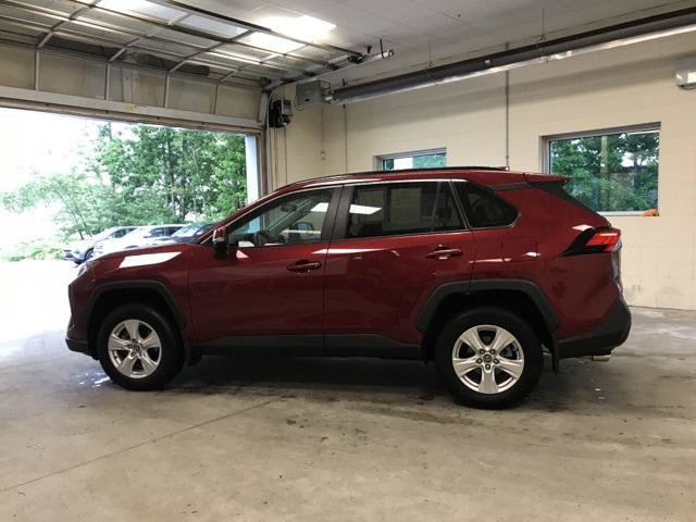 Certified 2021 Toyota RAV4 XLE w/ Convenience Package AWD/4WD image 9