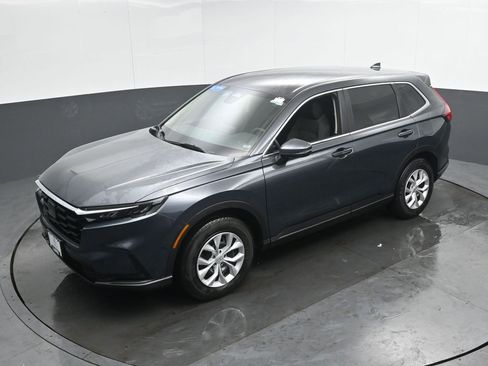 Used 2025 Honda CR-V LX image 33