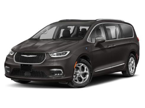 Used 2022 Chrysler Pacifica Limited w/ Uconnect Theater Family Group image 1