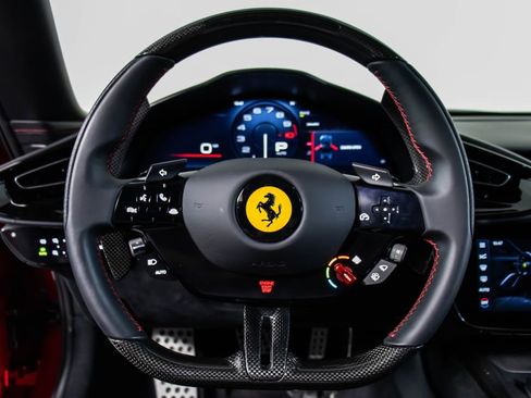 Certified 2025 Ferrari 12Cilindri RWD image 4