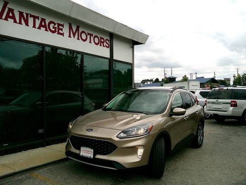Used 2021 Ford Escape SEL w/ Technology Package AWD/4WD image 1