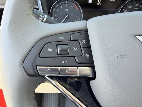 Certified 2024 Cadillac XT6 Premium Luxury w/ Technology Package FWD image 22