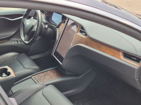 Used 2018 Tesla Model S 100D AWD/4WD image 25