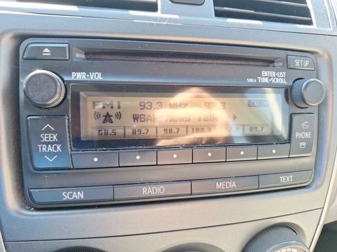 Used 2012 Toyota Corolla LE image 20